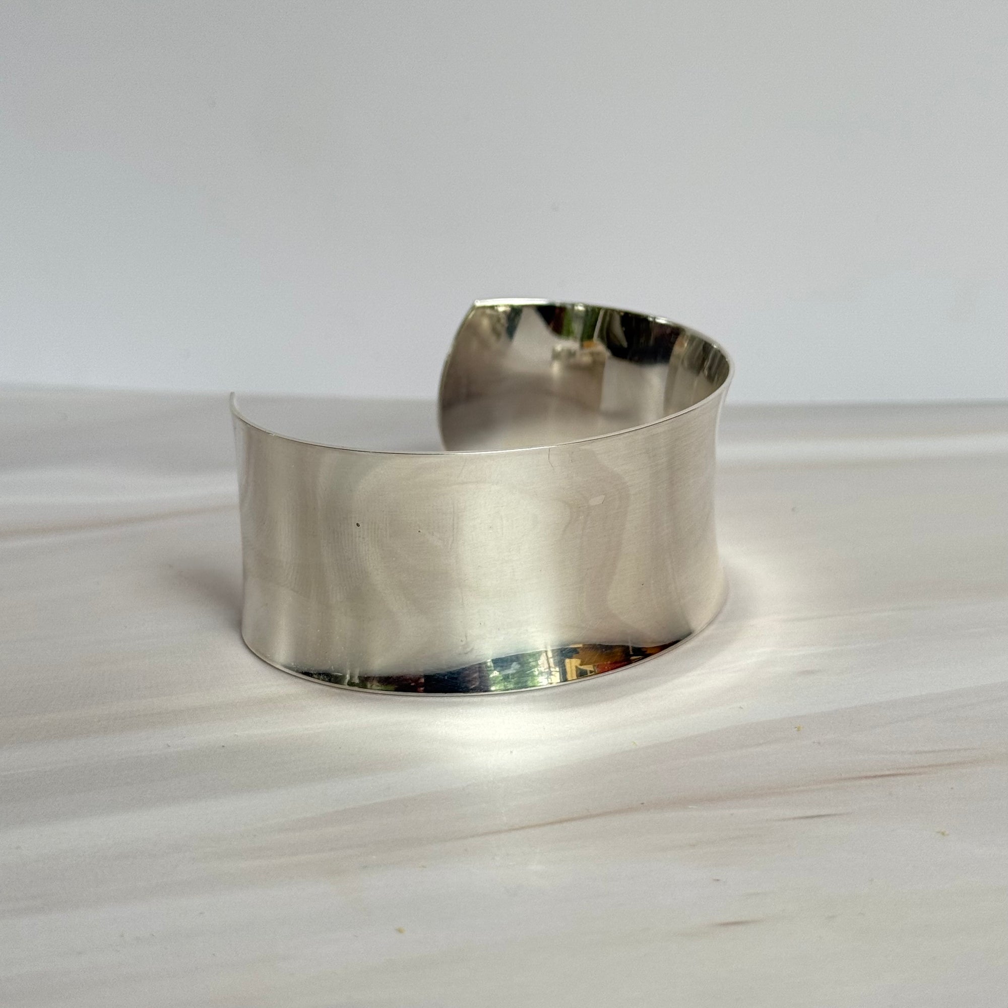 Venus Bold Chain Bracelet