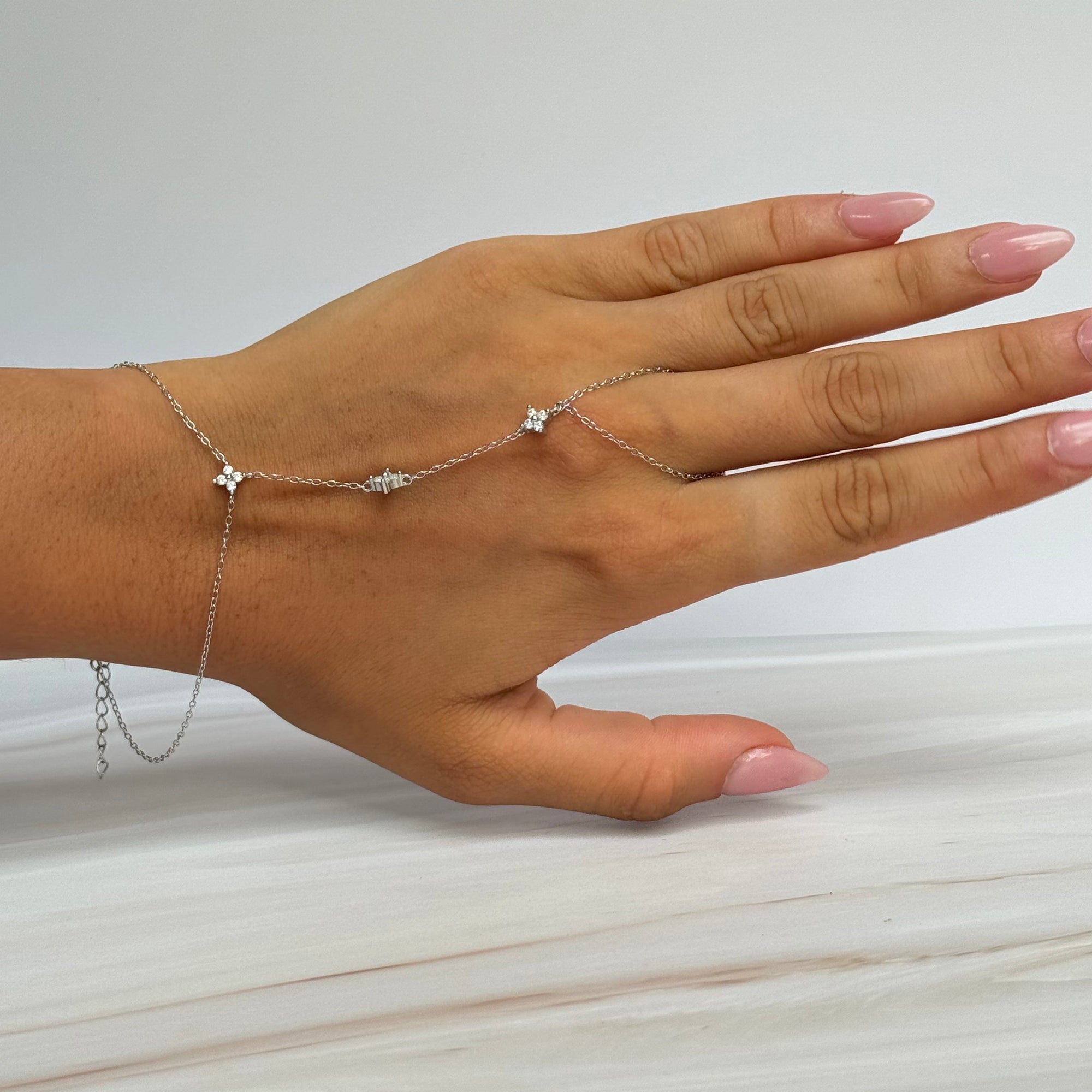 Isa Hand Chain