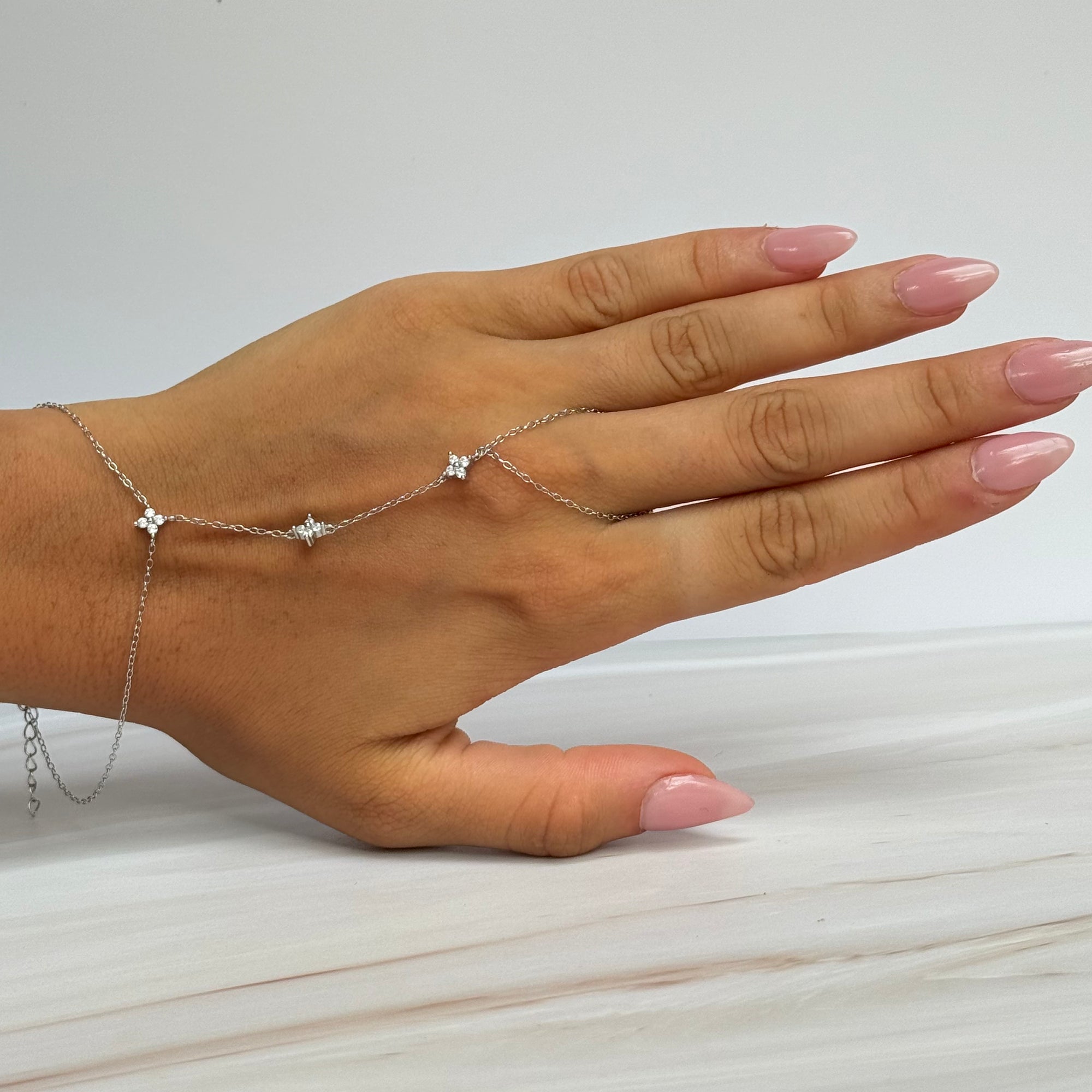 Isa Hand Chain