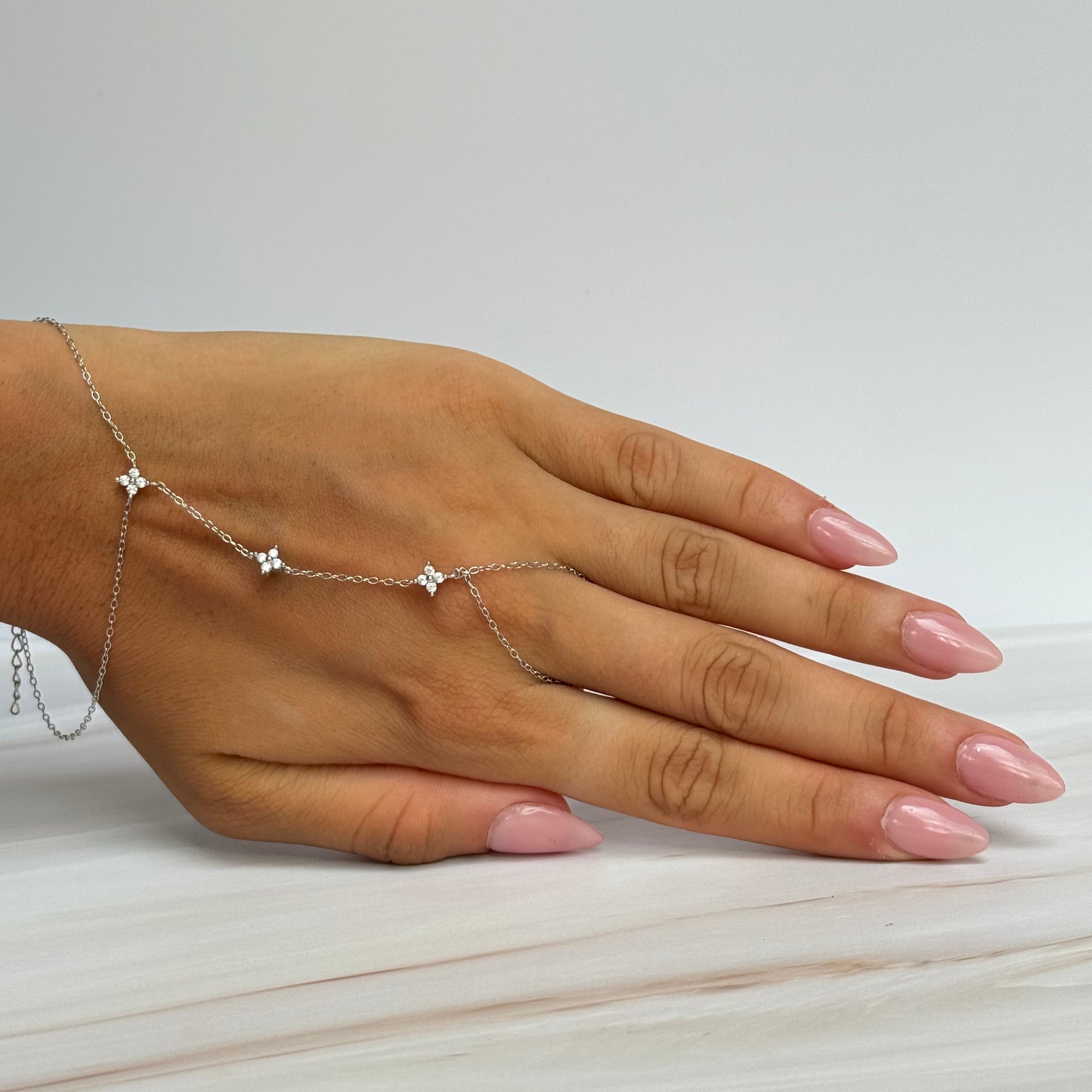 Isa Hand Chain