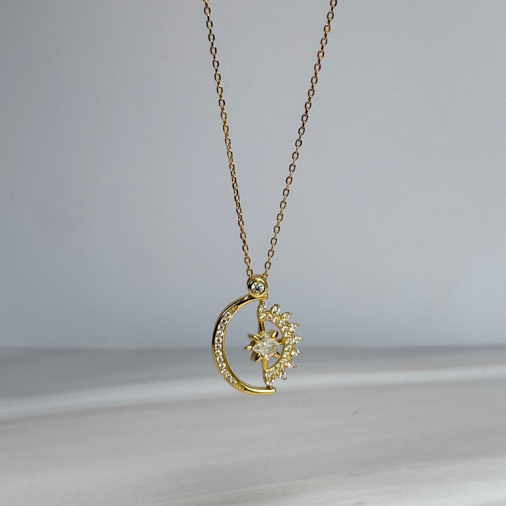 Luz Necklace