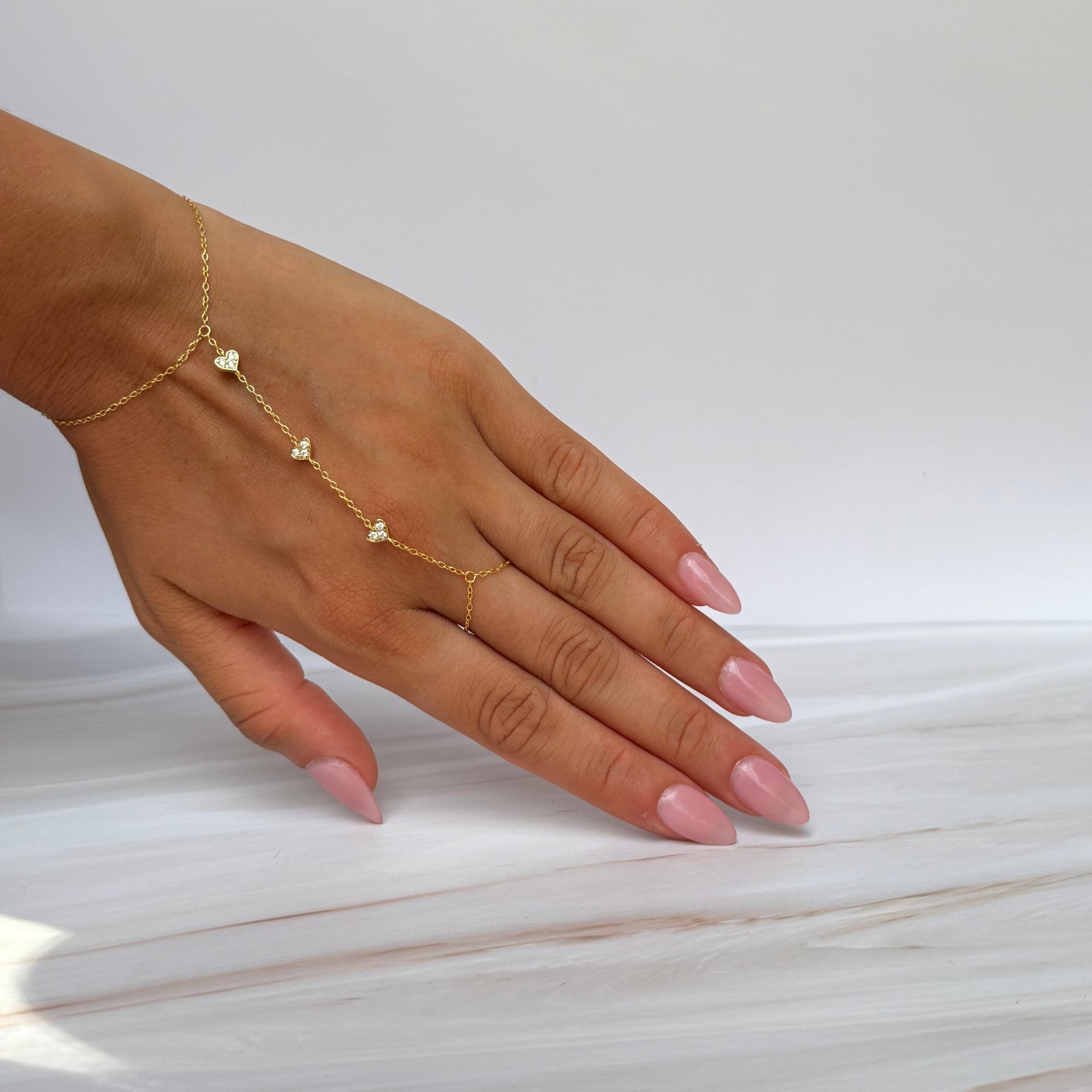 Oriana Handchain