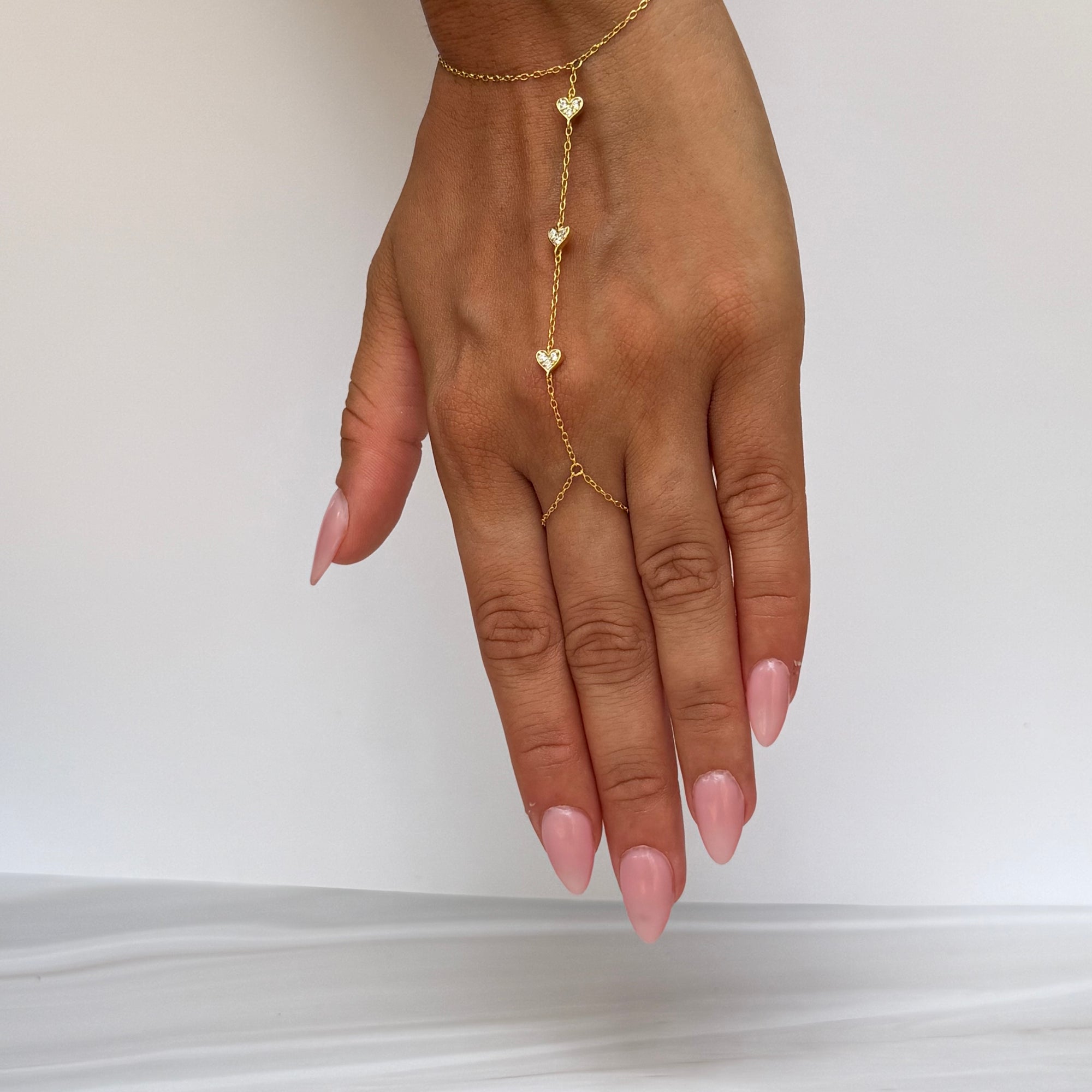 Oriana Handchain