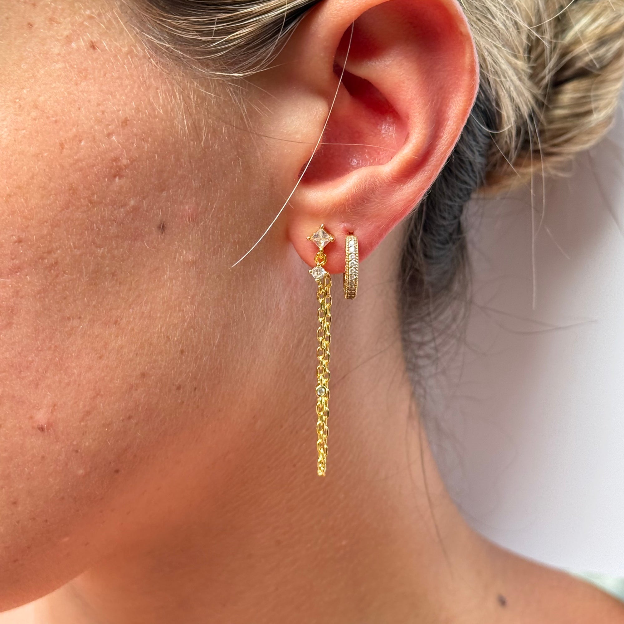 Axis Earring (x1)