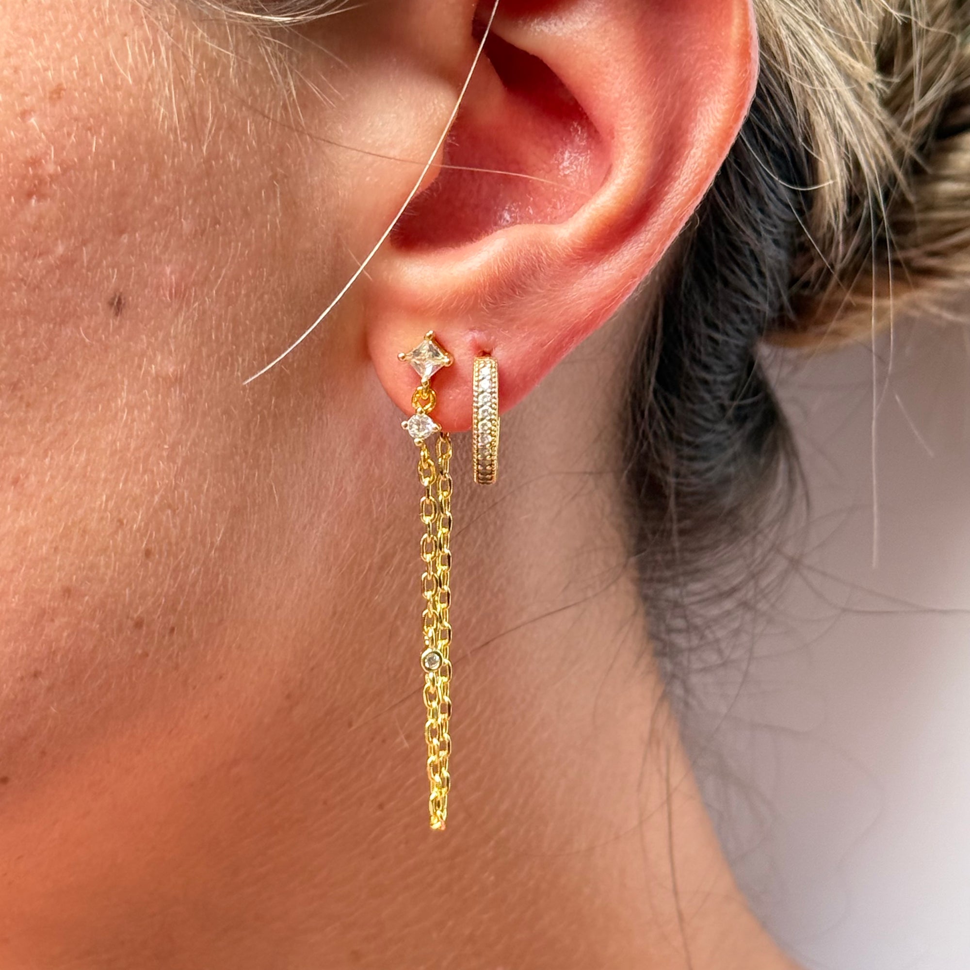 Axis Earring (x1)
