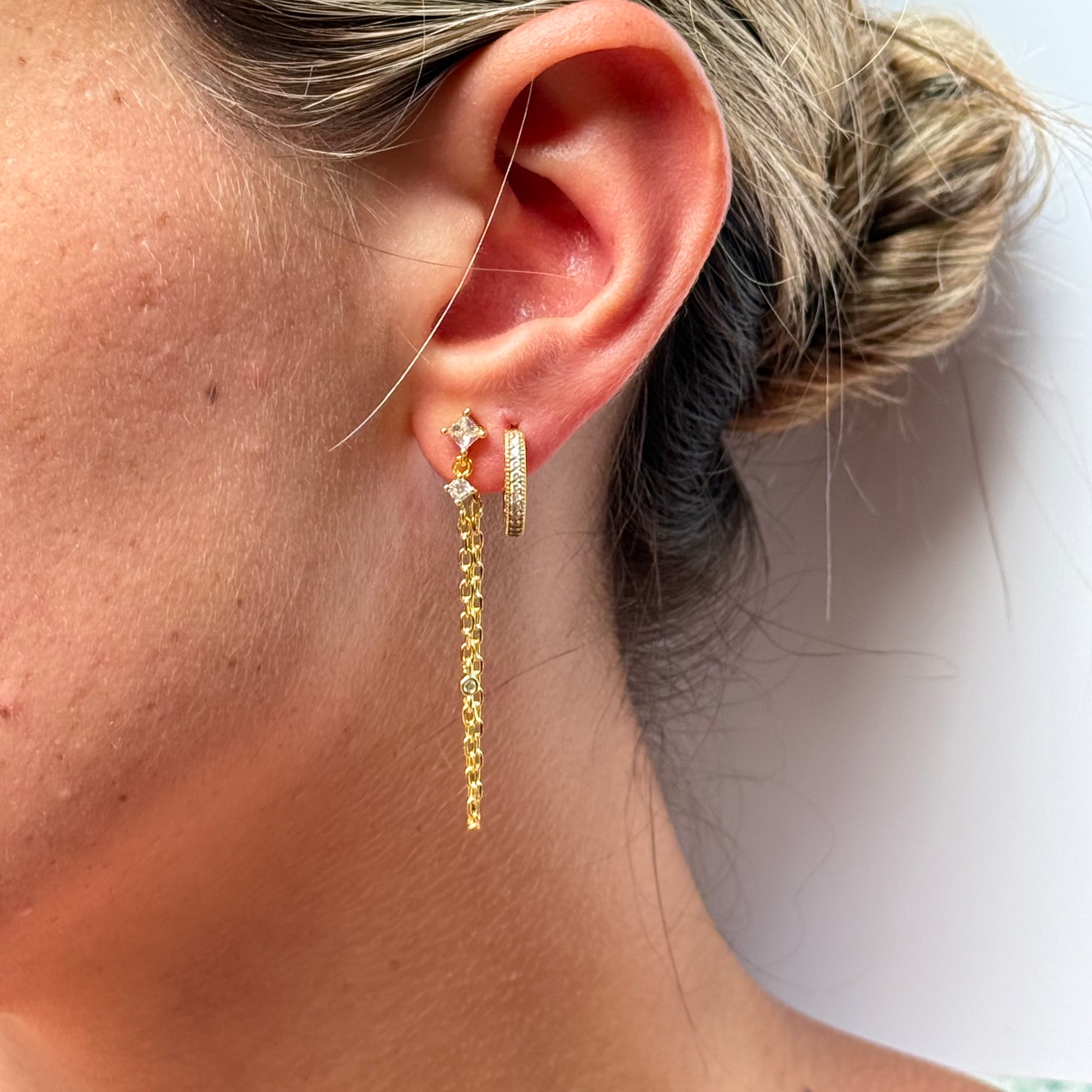 Axis Earring (x1)