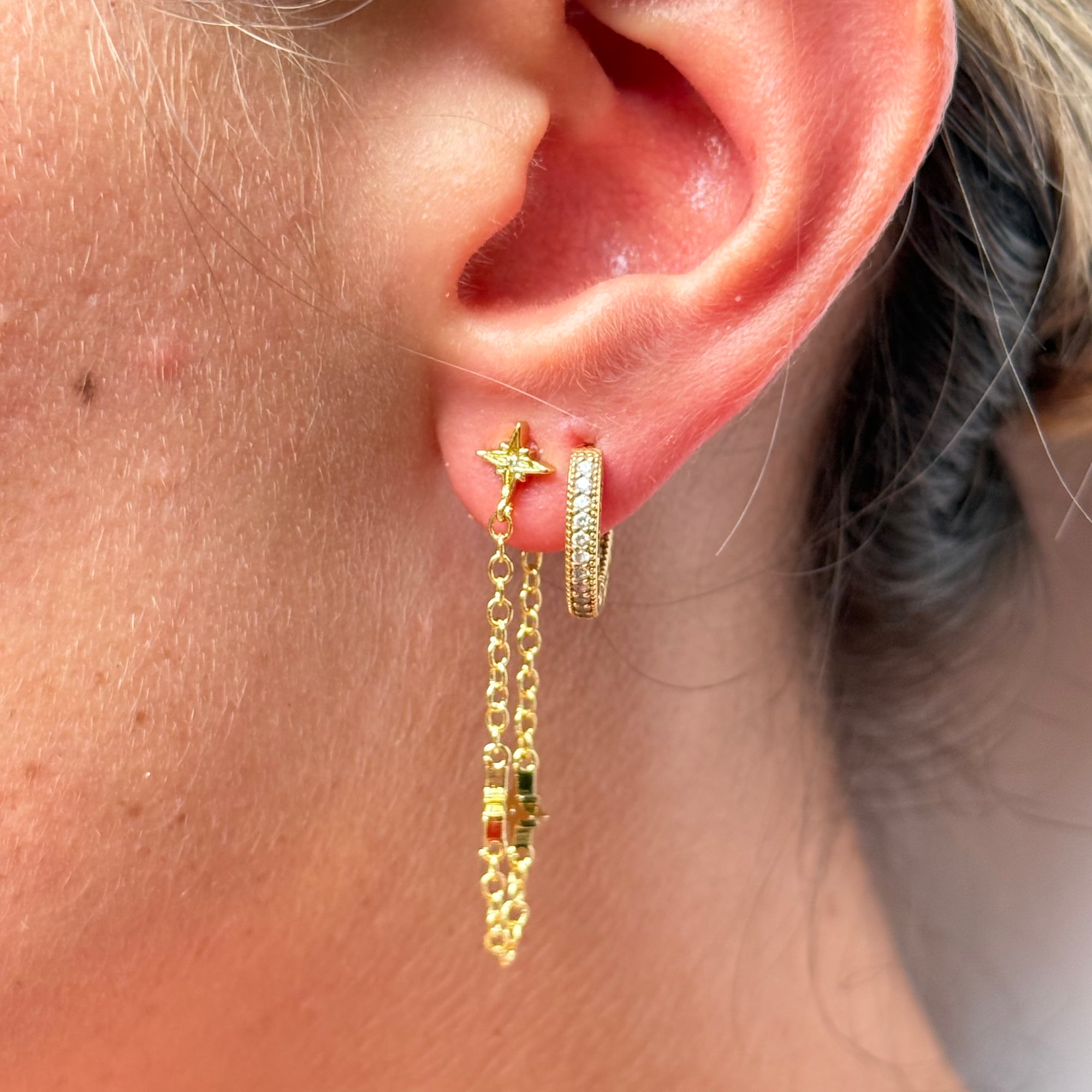 Orbit Earring (x1)