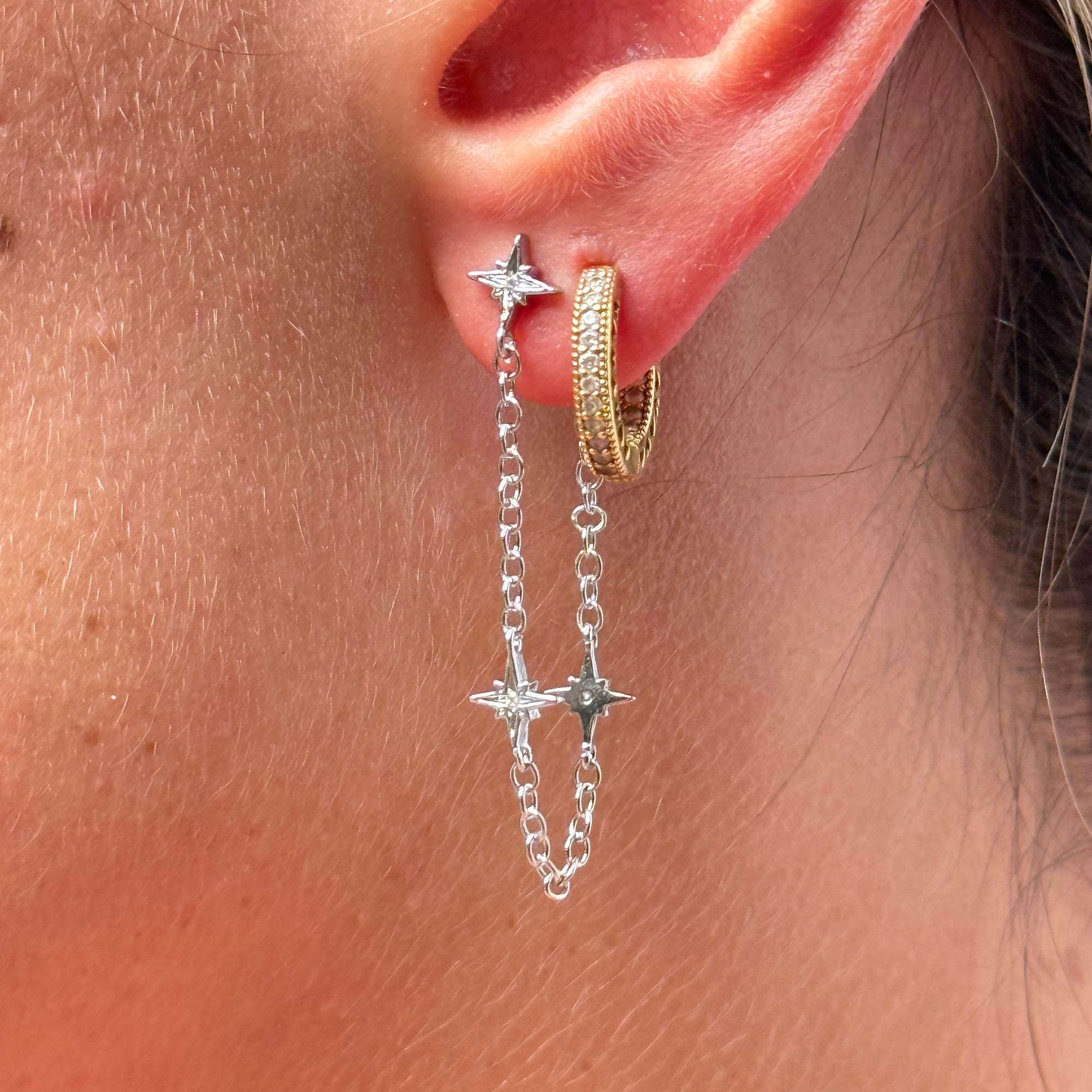 Orbit Earring (x1)