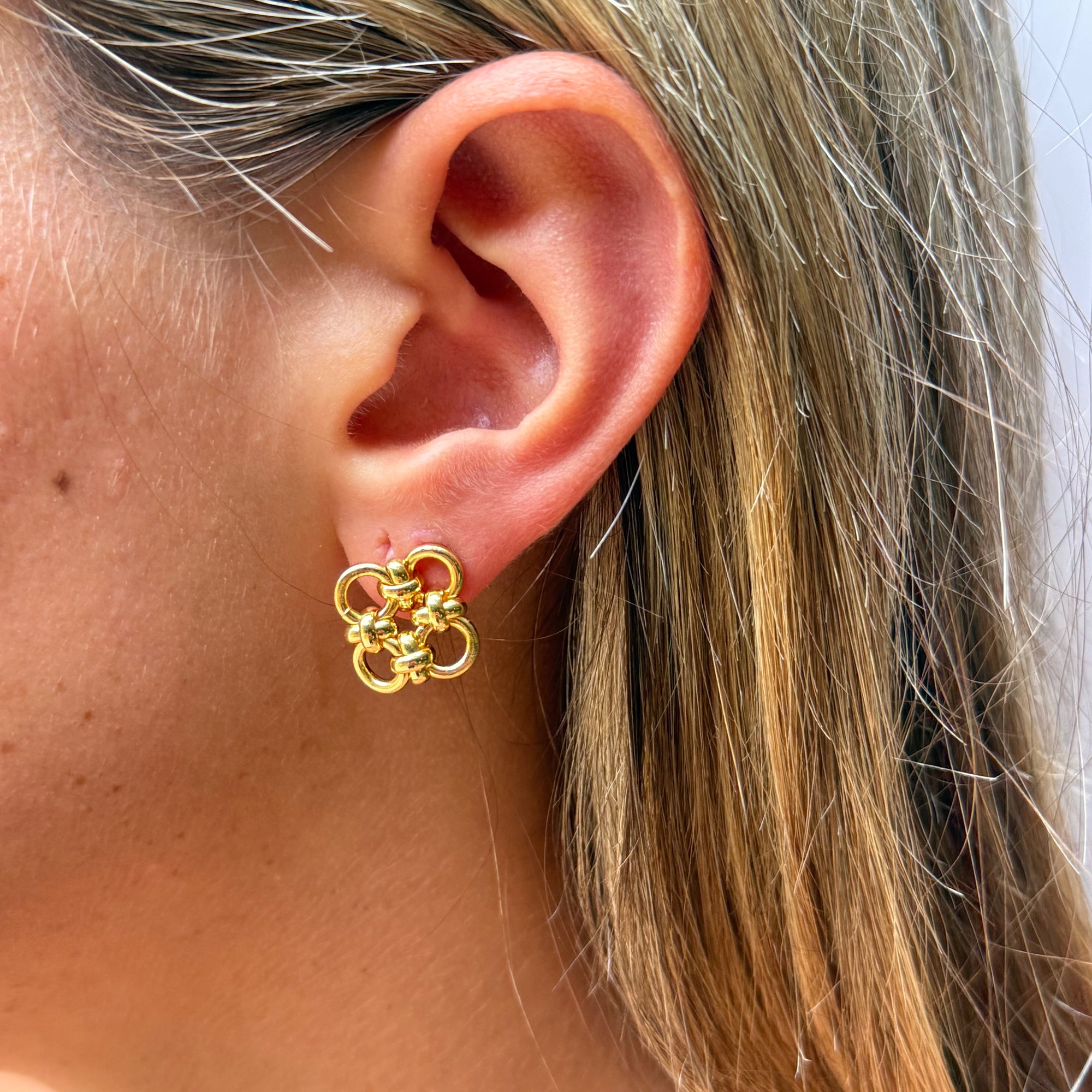 Luna Shine Hoops