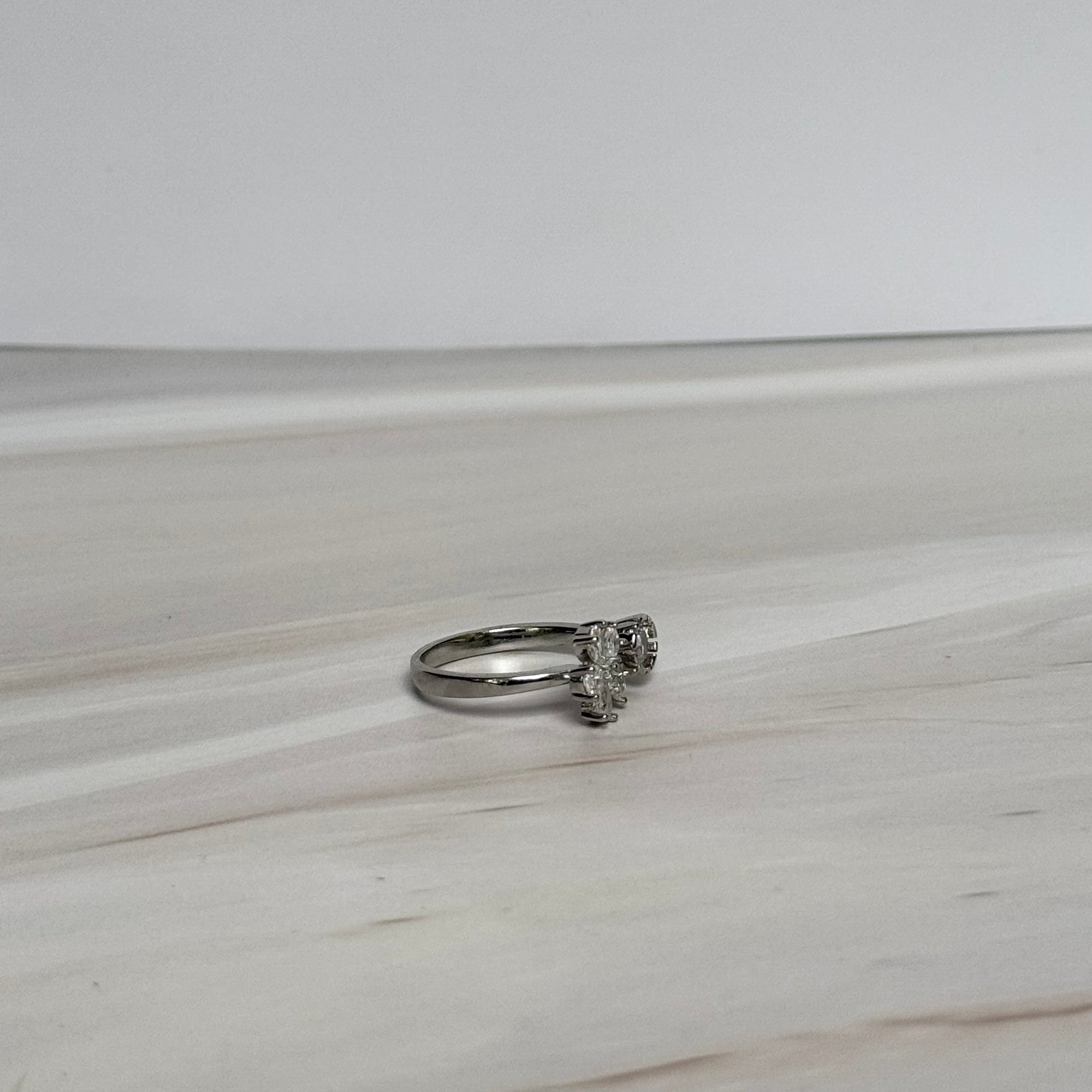 Lyra Ring