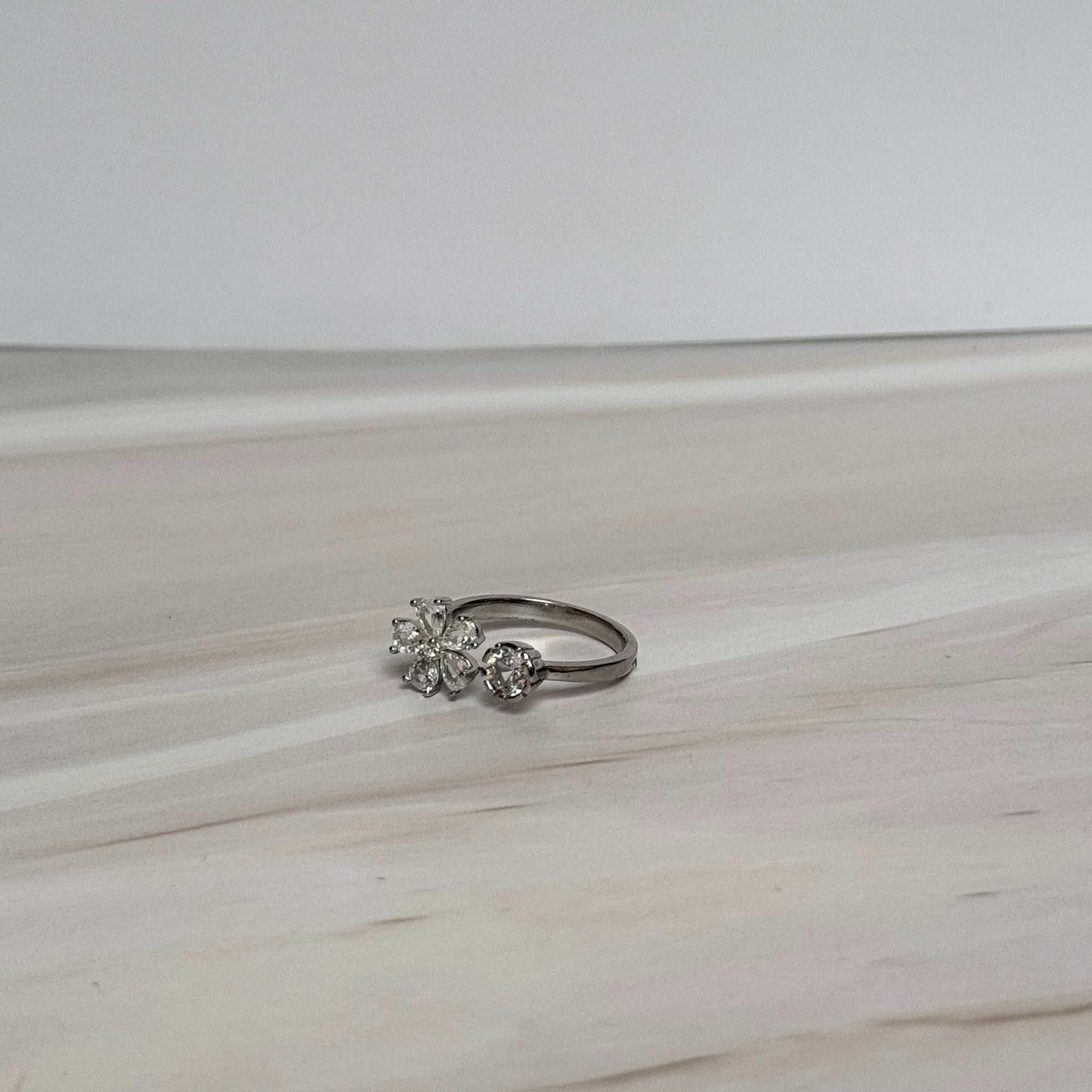 Lyra Ring