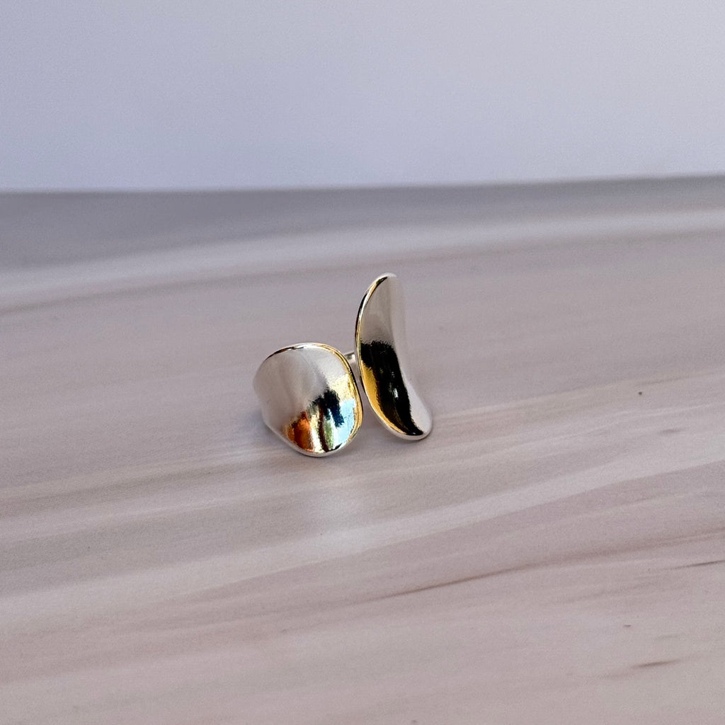 Wave Flow Ring Silver