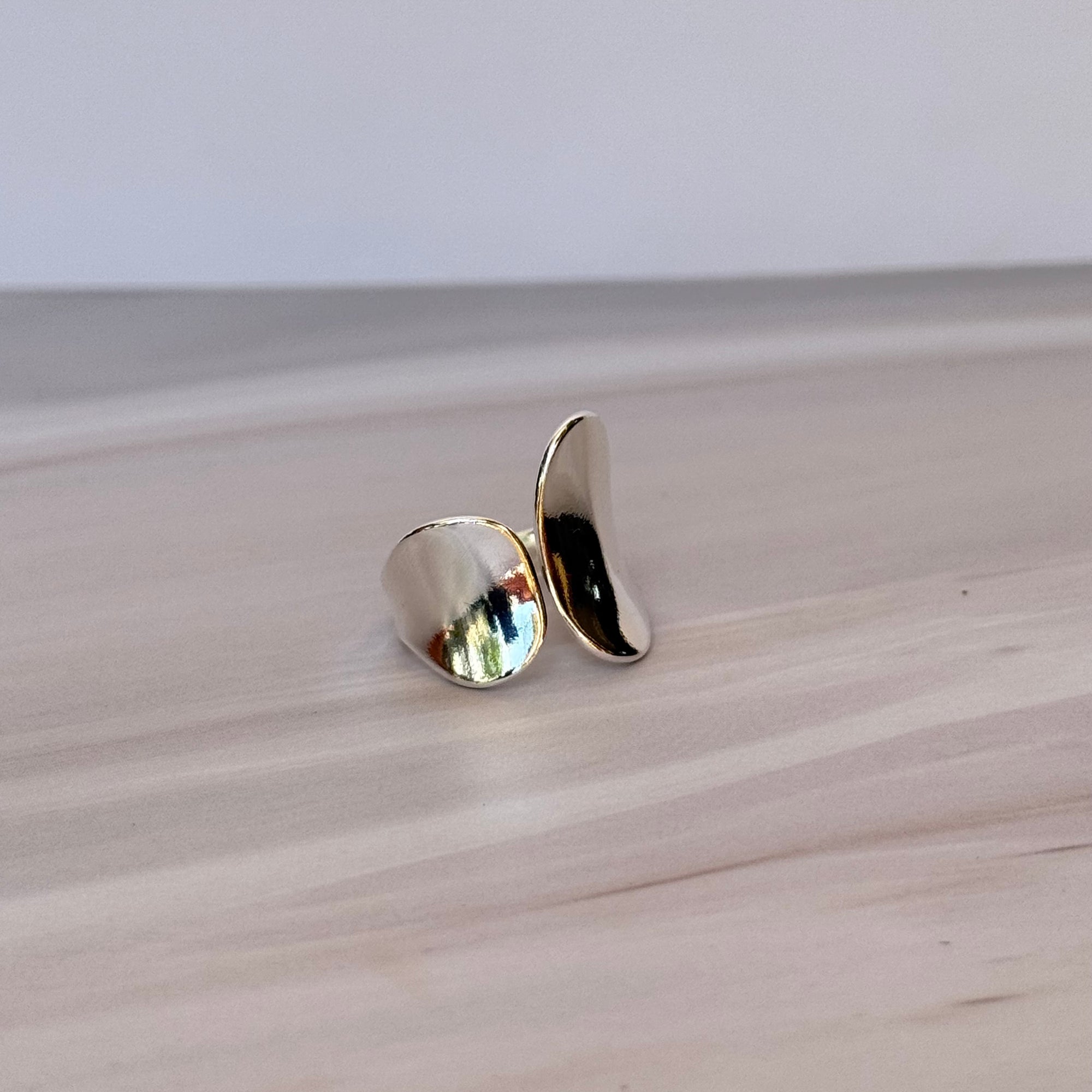 Wave Flow Ring Silver