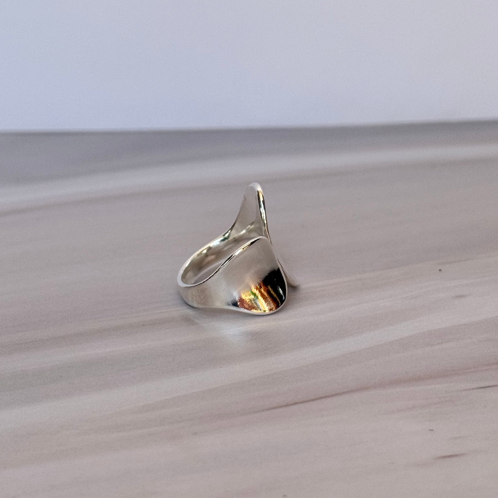 Wave Flow Ring Silver