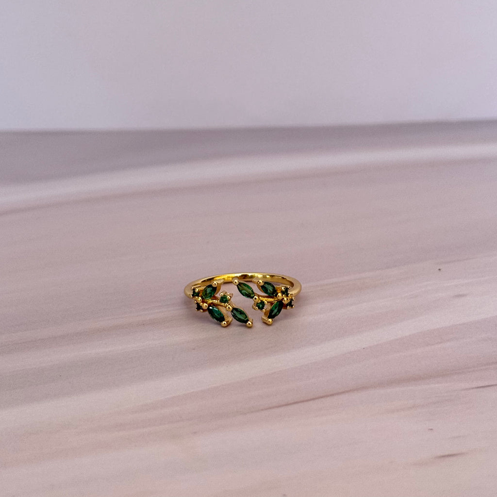 Emerald Glow Ring