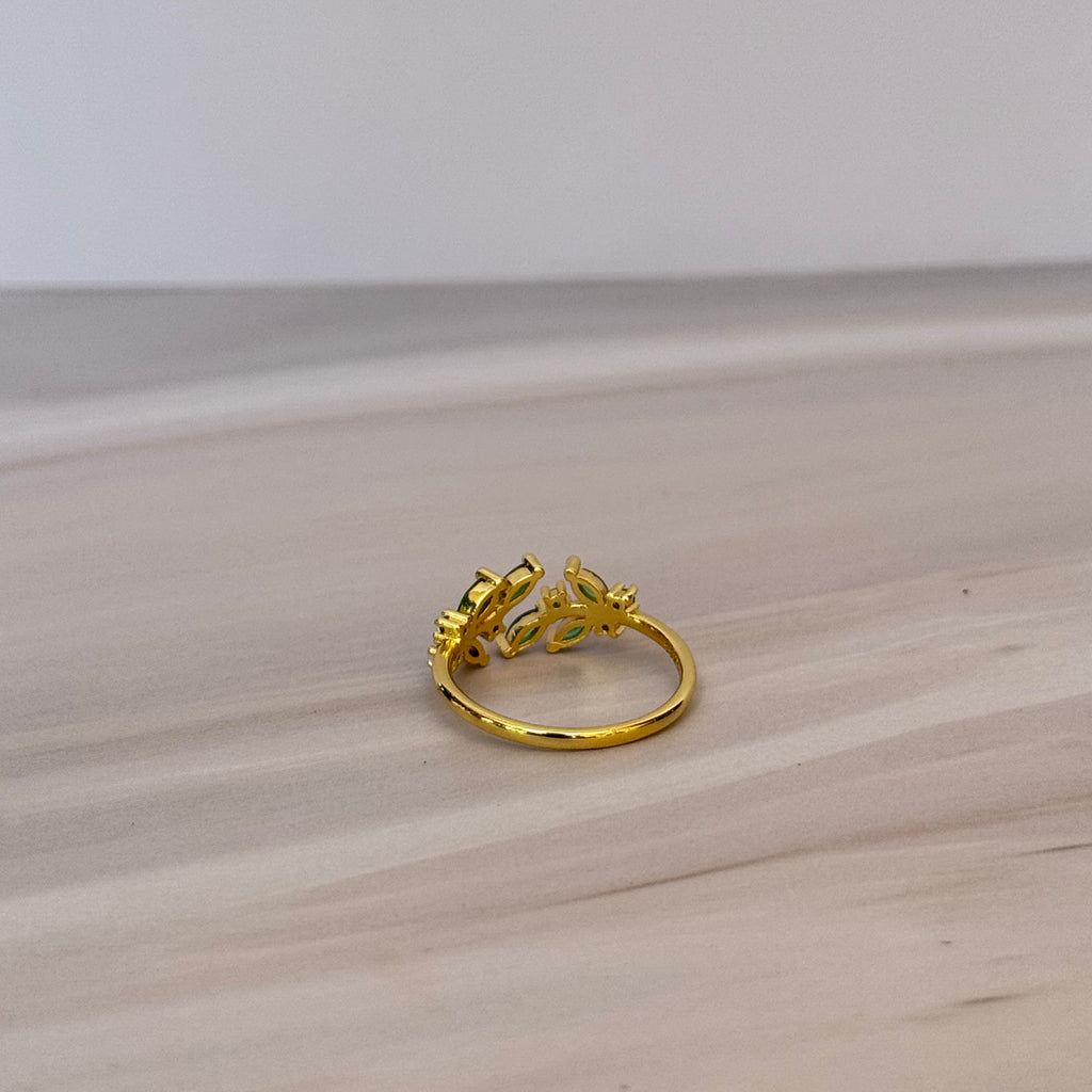 Emerald Glow Ring