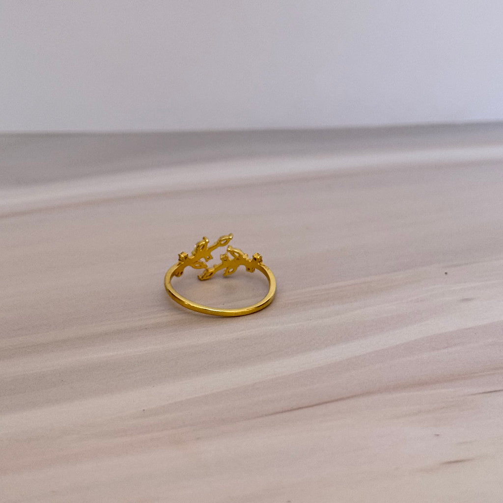 Emerald Glow Ring