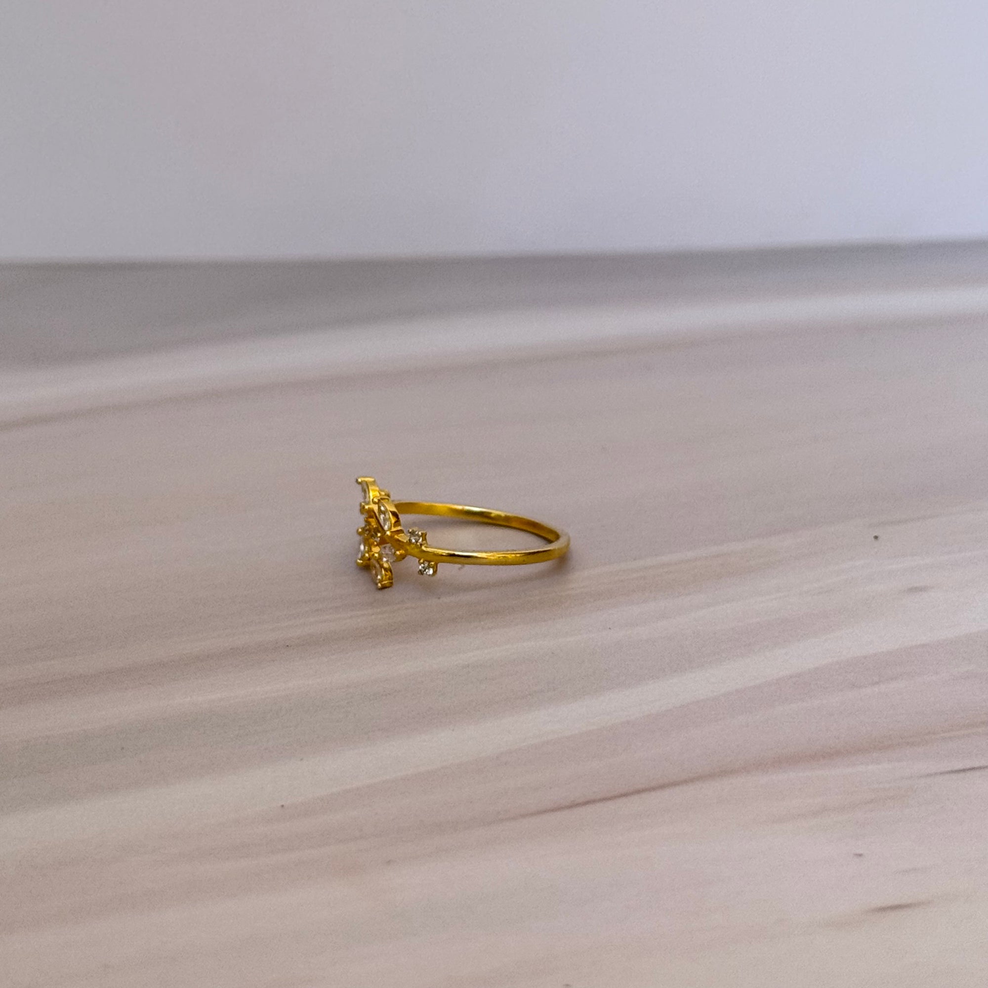Emerald Glow Ring