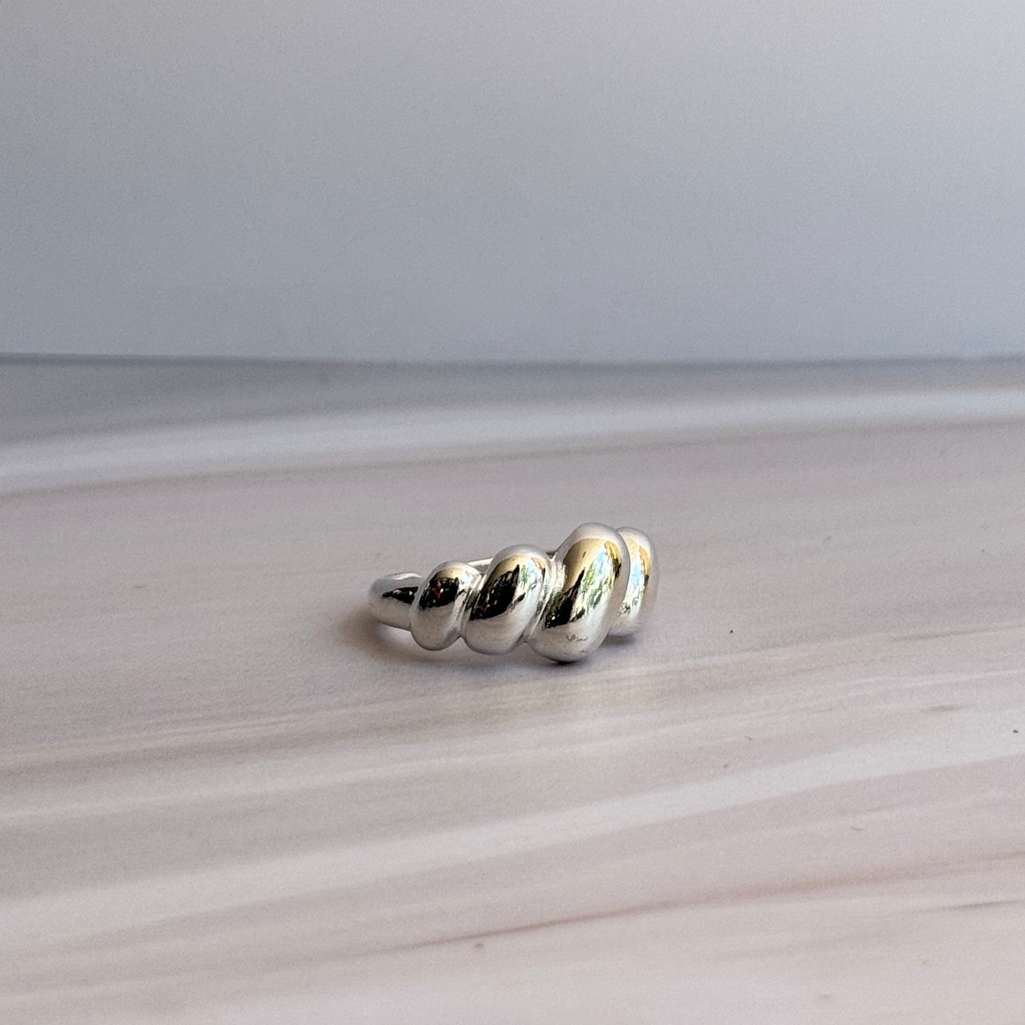 Bubbles Ring