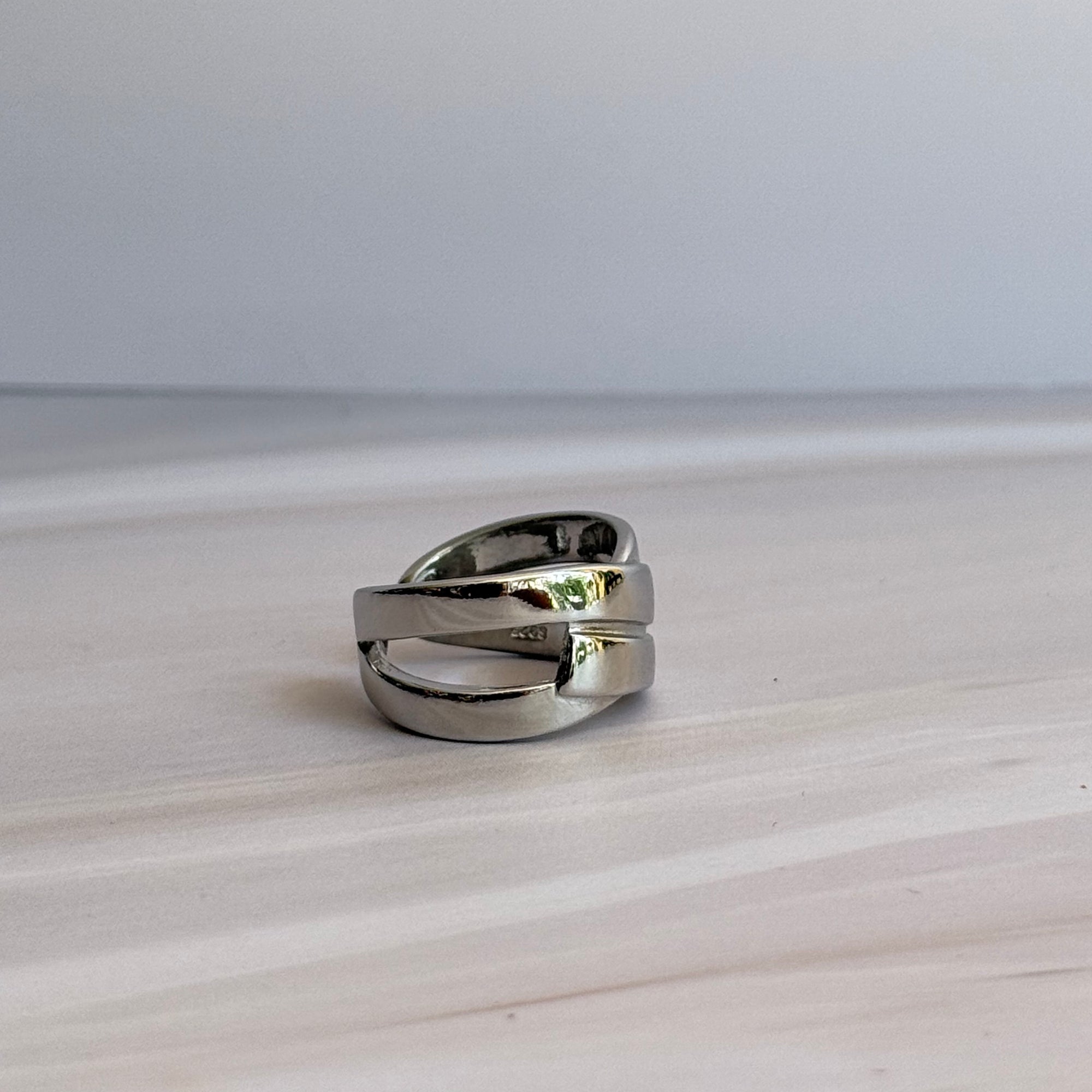 Interlinked Strap Ring Silver