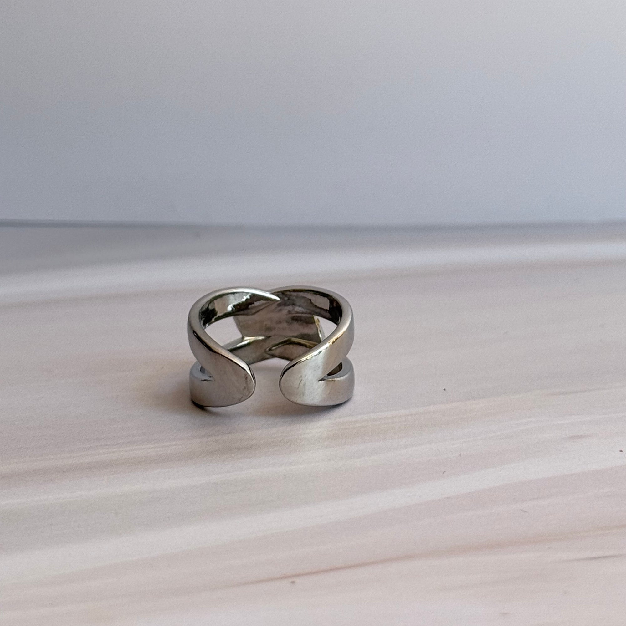 Interlinked Strap Ring Silver