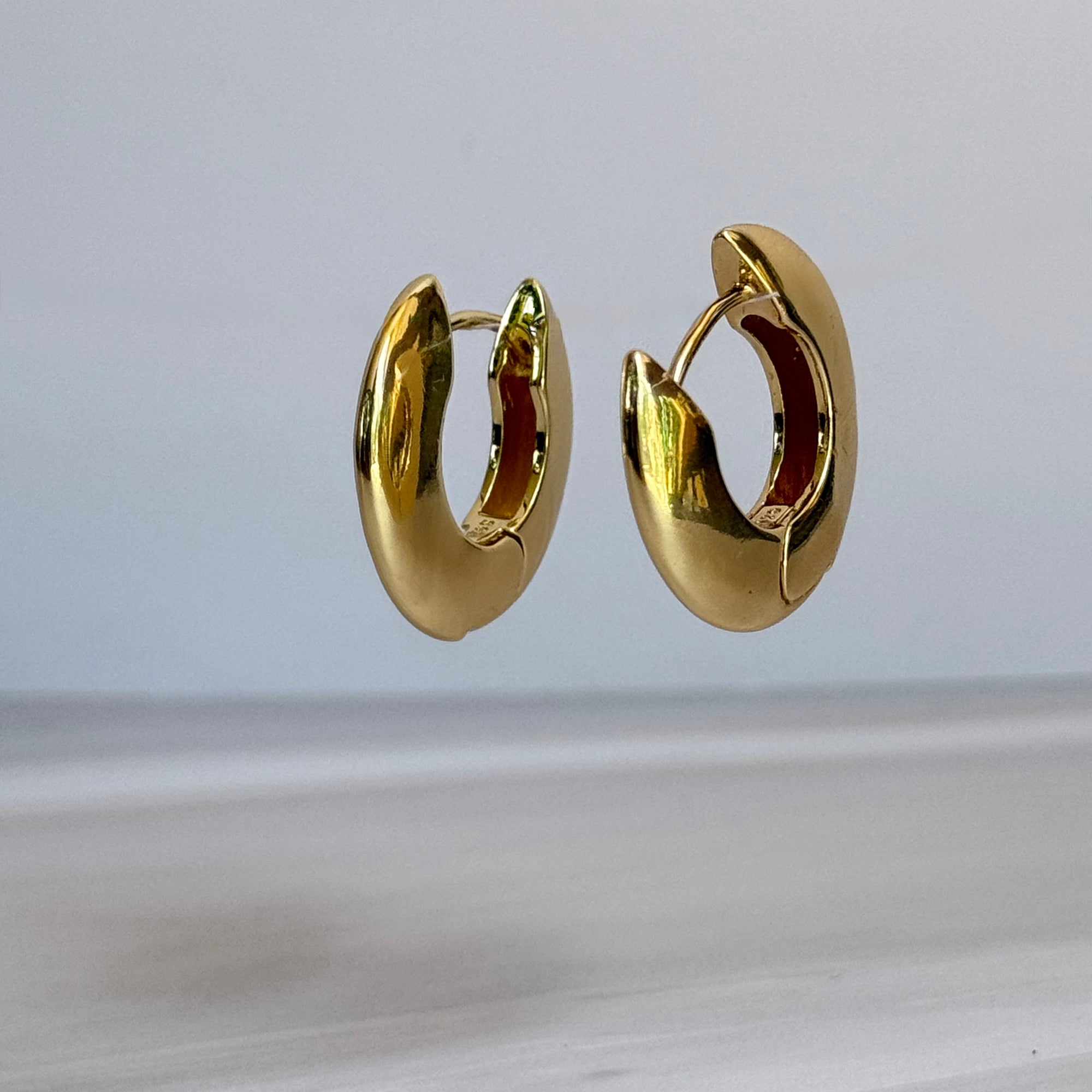 Bella Hoops