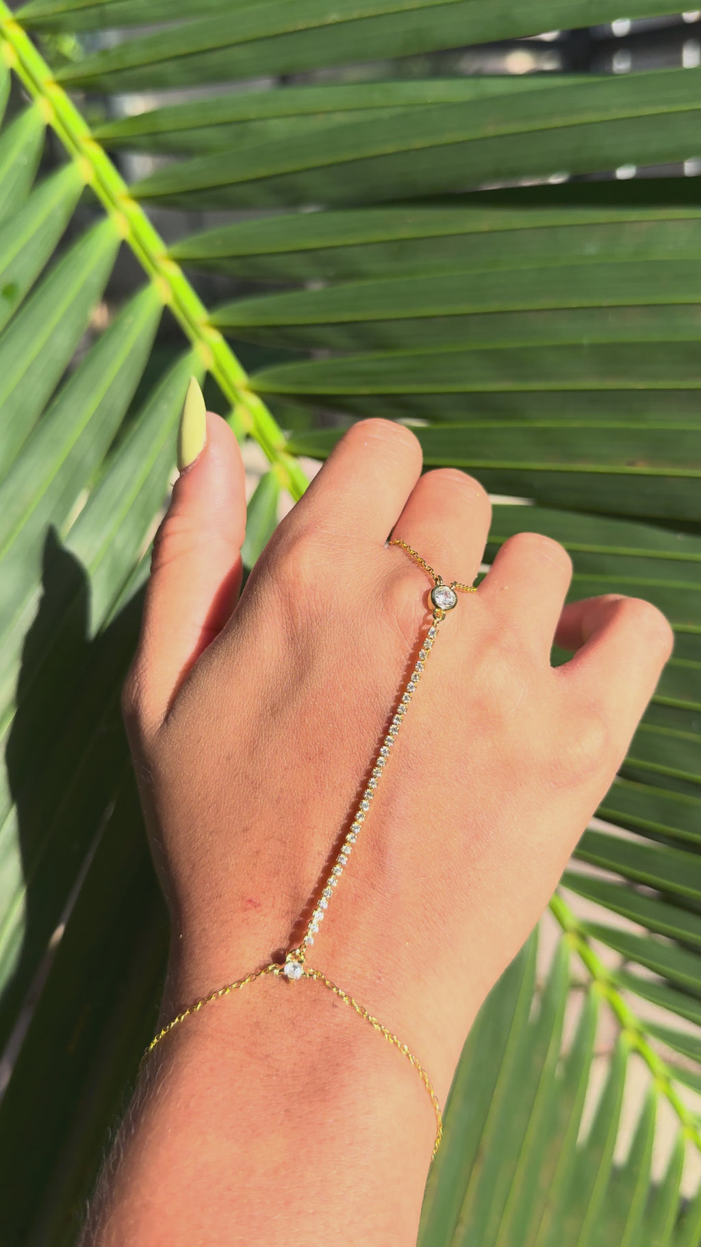 Aurora Link Hand Chain
